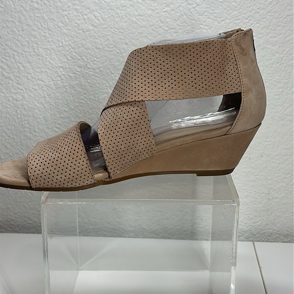 Eileen Fisher Kes Beige Perforated Wedge Sandals - Picture 6 of 8